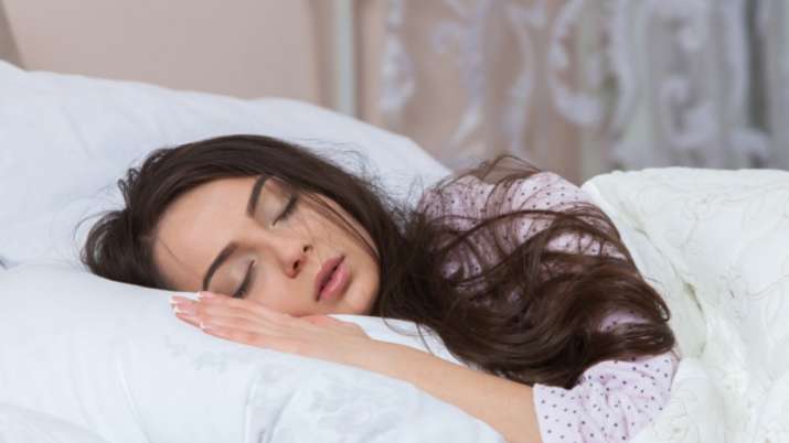 Hábitos para superar una ruptura: duerme