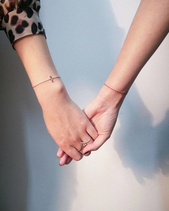 tatuajes de pulseras para parejas