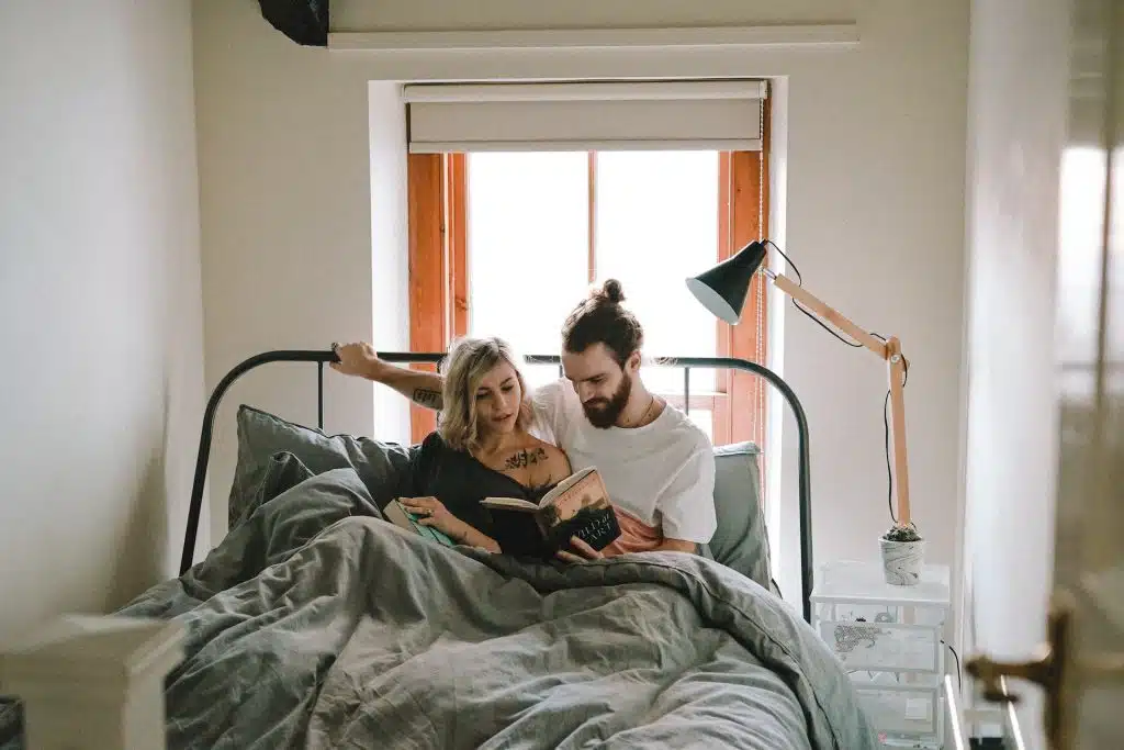 Las 12 cosas que las parejas deben hacer antes de dormir