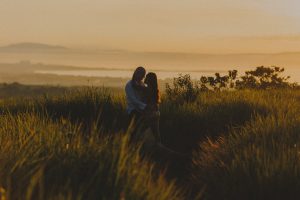 11 señales claras de que tu pareja duda de ti